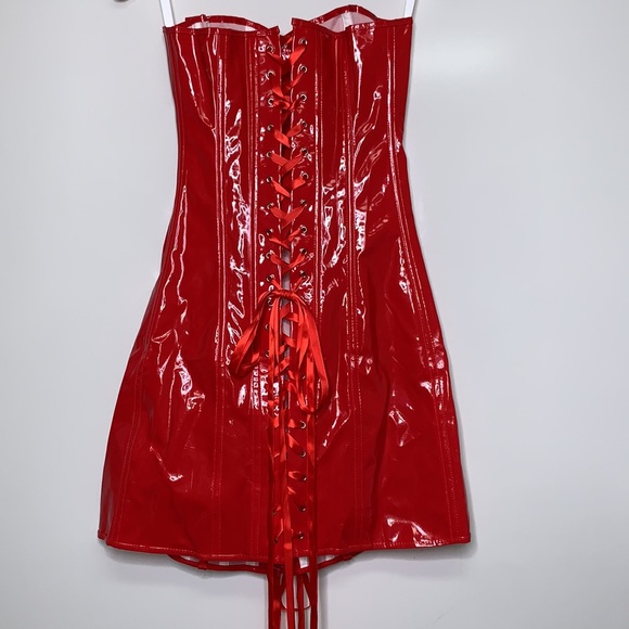 NEW ALIVILA Y Red Faux Leather Fashion Corset Dress - Picture 6 of 12
